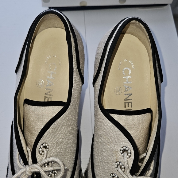 CHANEL Raffia Lace Up Wedge Espadrilles size 41 - Picture 5 of 7